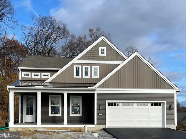 1045 Stanford Dr #176, Lebanon, PA 17042