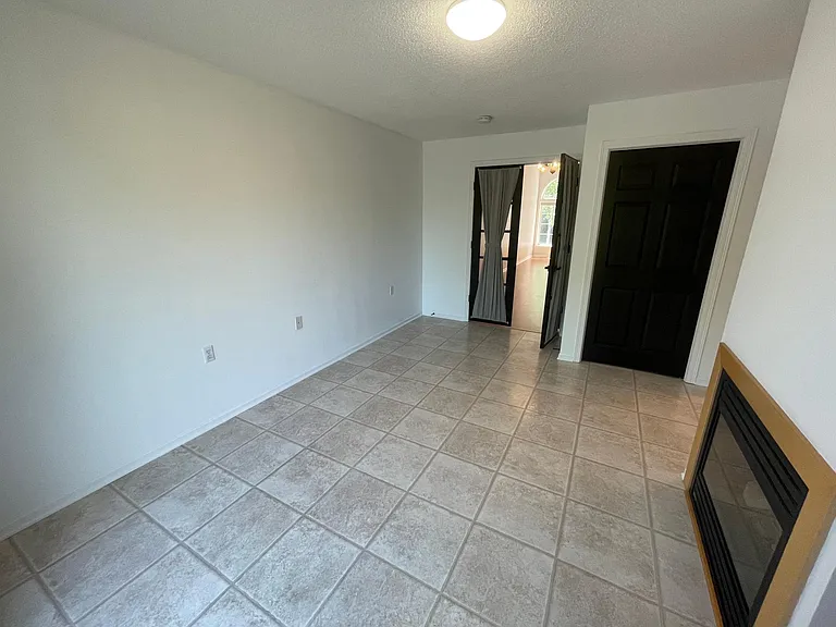 1364 Conservatory Ct — Photo 45