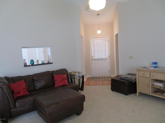 2nd image of 7643 Pimmit Hills Dr