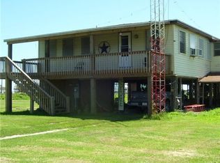 979 Sage Rd, Crystal Beach, TX 77650