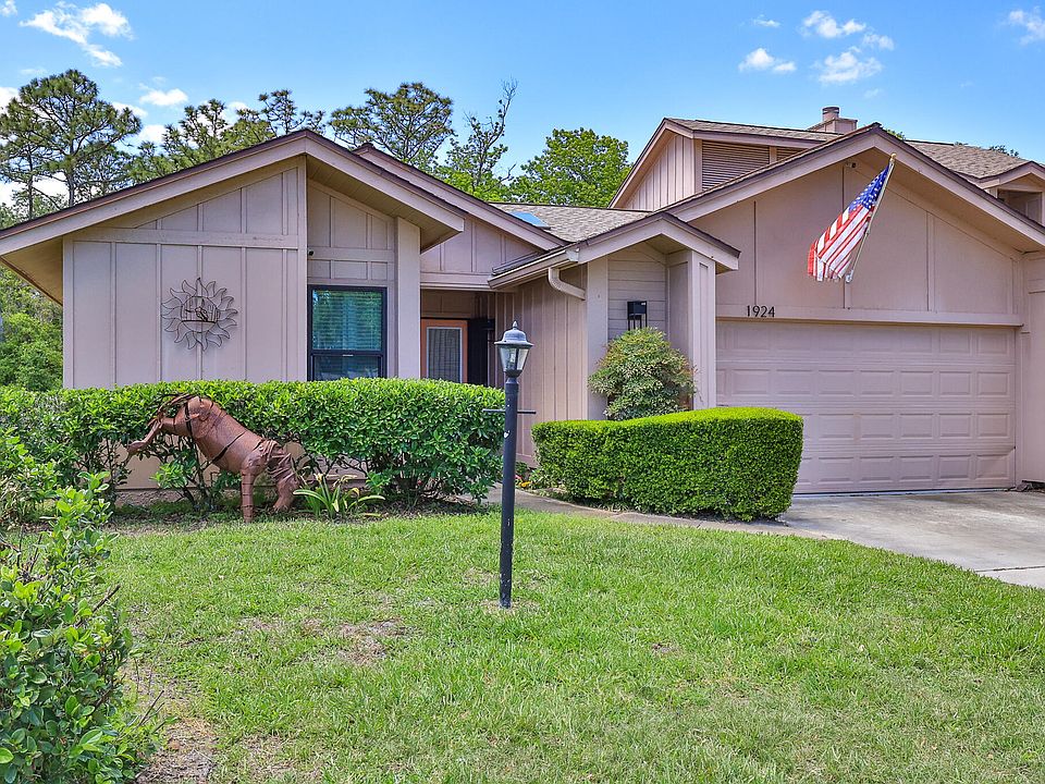 1st image of 1924 Whisperwood Way
