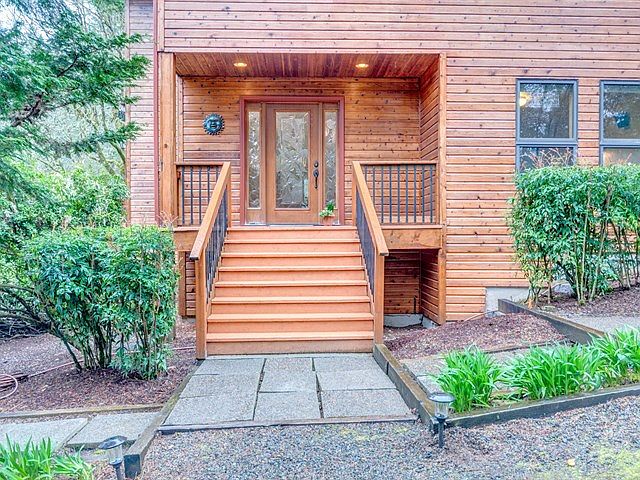 1st image of 11510 NE 302nd St
