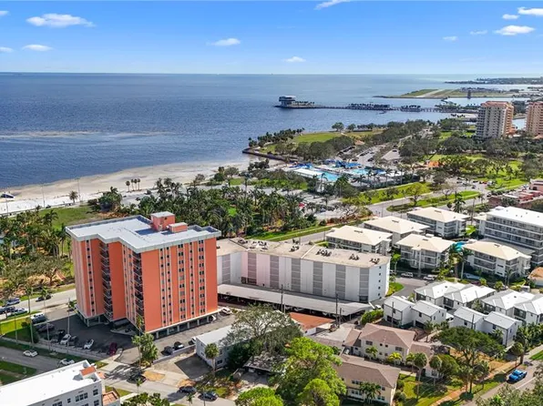 1100 N Shore Dr NE Unit 406, Saint Petersburg, FL 33701