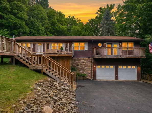 552 Beulah Rd, Morgantown, WV 26508