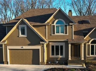 2105 SW Walden Dr, Lees Summit, MO 64081