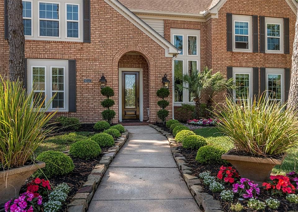 1st image of 4311 Masters Dr