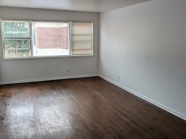 2654 W Rascher Ave #303, Chicago, IL 60625