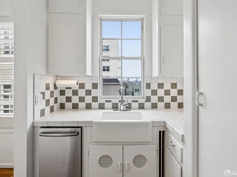 3337 Clay St #5 — Photo 24