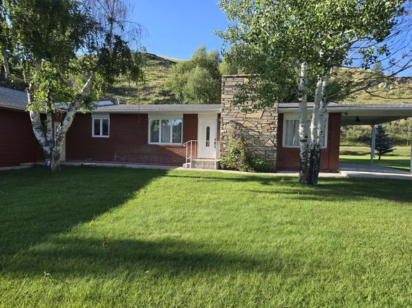 83 Willow Ln, Lewistown, MT 59457