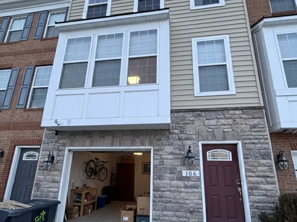 106 Tree Line Dr, Fredericksburg, VA 22405