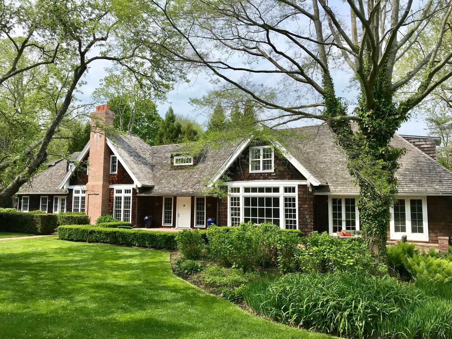  Renovated Carriage House
