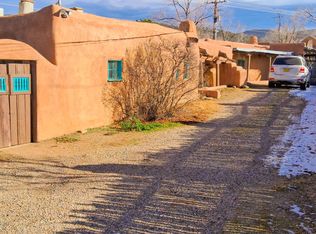 147 E Camino Abajo De La Loma, Ranchos De Taos, NM 87557