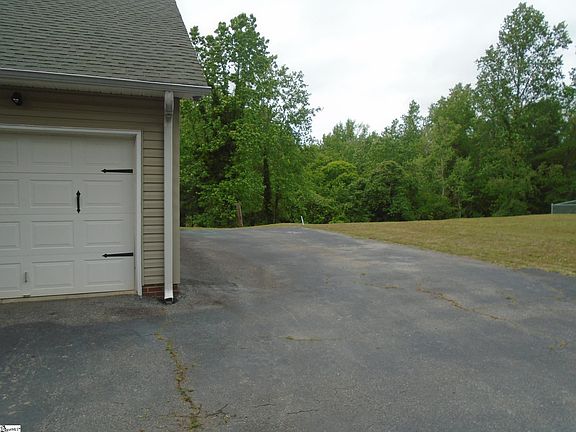 3rd image of 501 Caldwell St