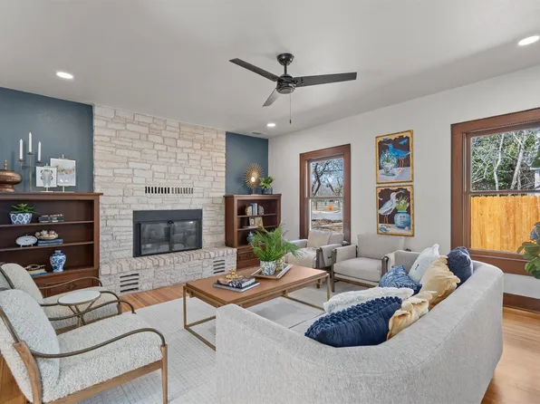 1605 S Austin Ave, Georgetown, TX 78626