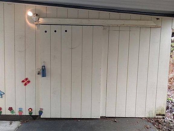 2nd image of 7300 32nd Ave NE Trailer 46