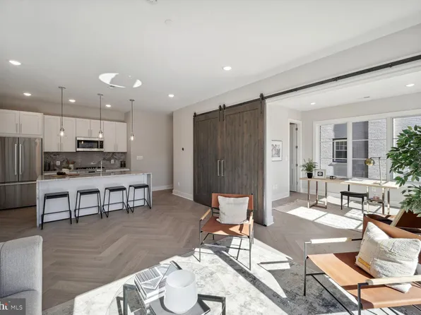 1240 Raum St NE #22, Washington, DC 20002