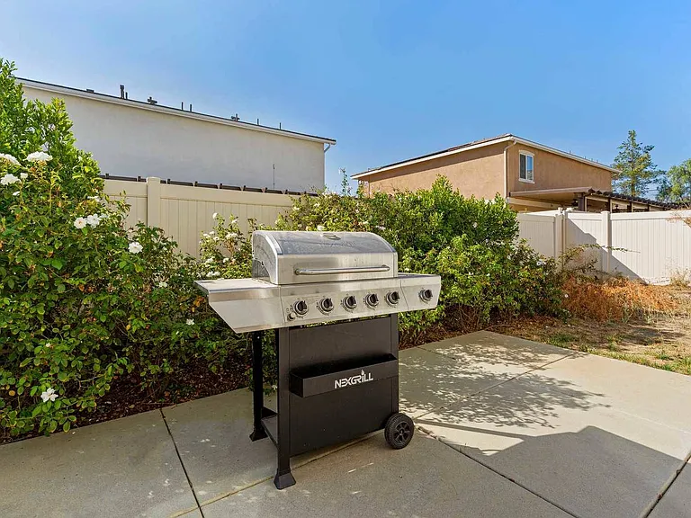10311 Penguin Ct — Photo 26