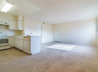 711 S B St APT 212, Oxnard, CA 93030