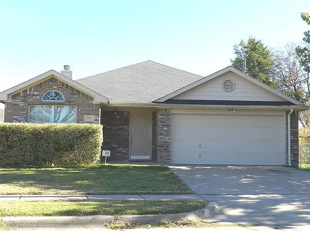 1st image of 2547 Hillcrest Ln