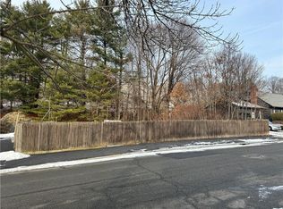 112 Longwood Ave, Providence, RI 02908