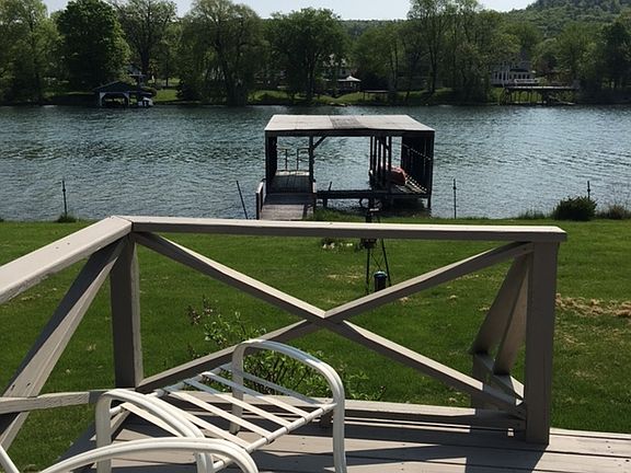 5th image of 43 Outlet Dr