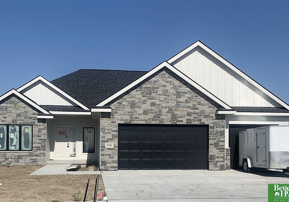 1st image of 9500 Green Valley Ln