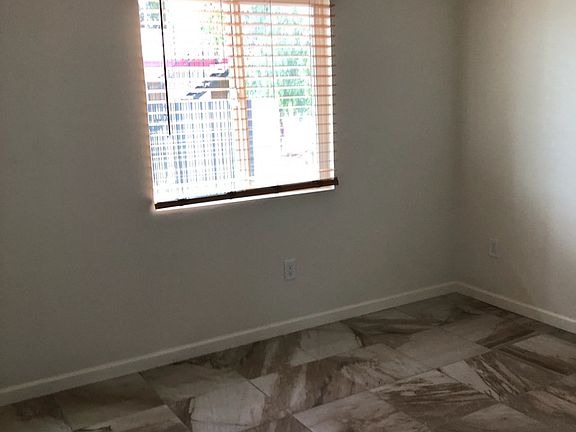 3rd image of 3029 E Paradise Ln APT 109