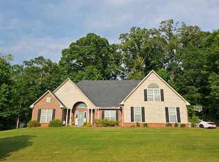 116 Lake Harding Dr, Hamilton, GA 31811