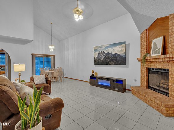 4th image of 2609 Lake Spier Dr