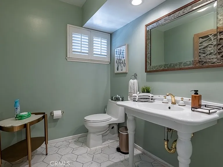 13383 Contour Dr — Photo 17