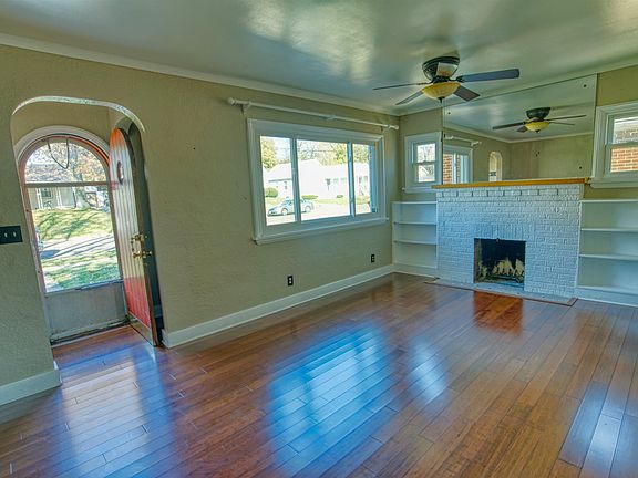 4th image of 1414 E Kelly Ave