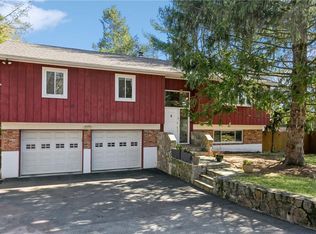 15 Stormytown Rd, Ossining, NY 10562