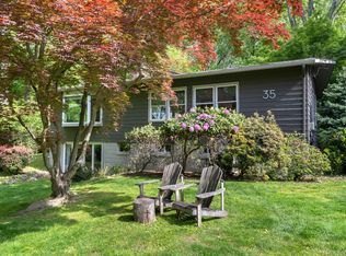 35 Hickory Hill Road, Tappan, NY 10983