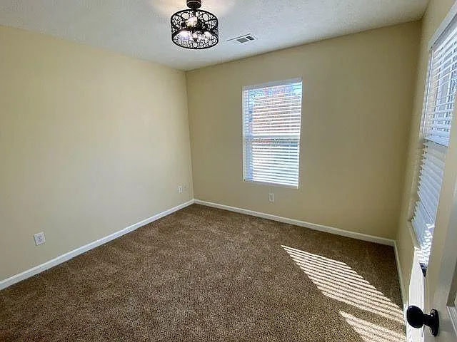 322 Oak Leaf Pl — Photo 24