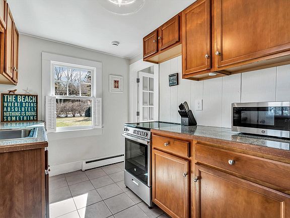 5th image of 344 Main Street UNIT 5