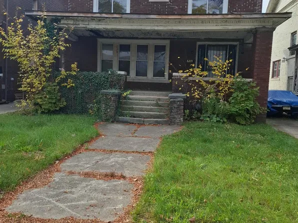 8235 Dexter Ave, Detroit, MI 48206