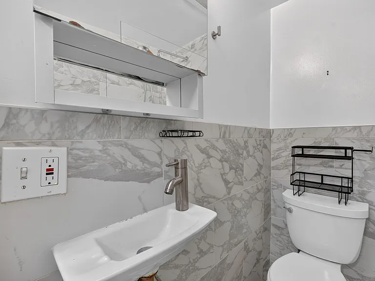 451 M St NW #B — Photo 18
