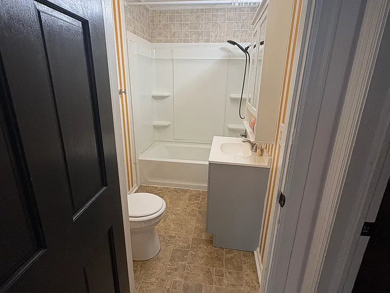 163 Highland Ave — Photo 11