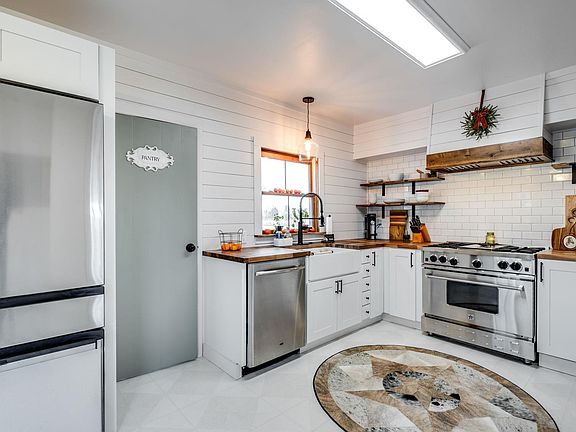 4th image of 8617 S Langdon Rd