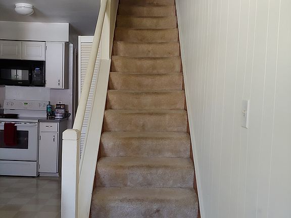 4th image of 2100 Jefferson Park Ave APT 2