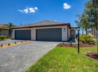 16071 Sunny Day Dr, Bradenton, FL 34211
