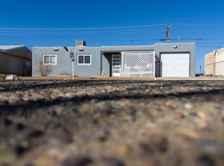 916 Sage St, Grants, NM 87020