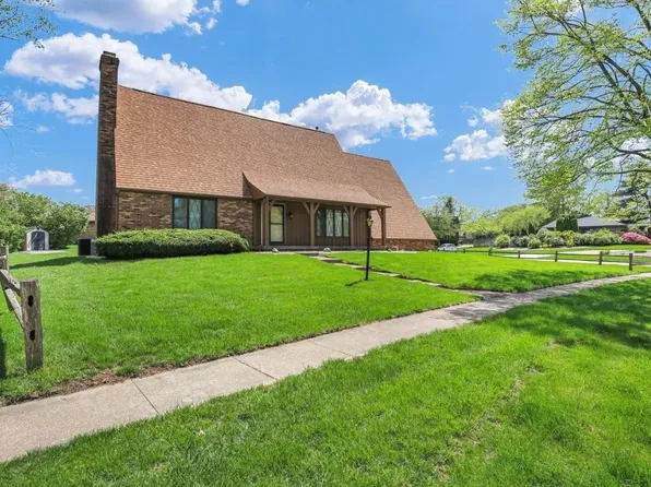 1 Lyndhurst Pl, Champaign, IL 61820