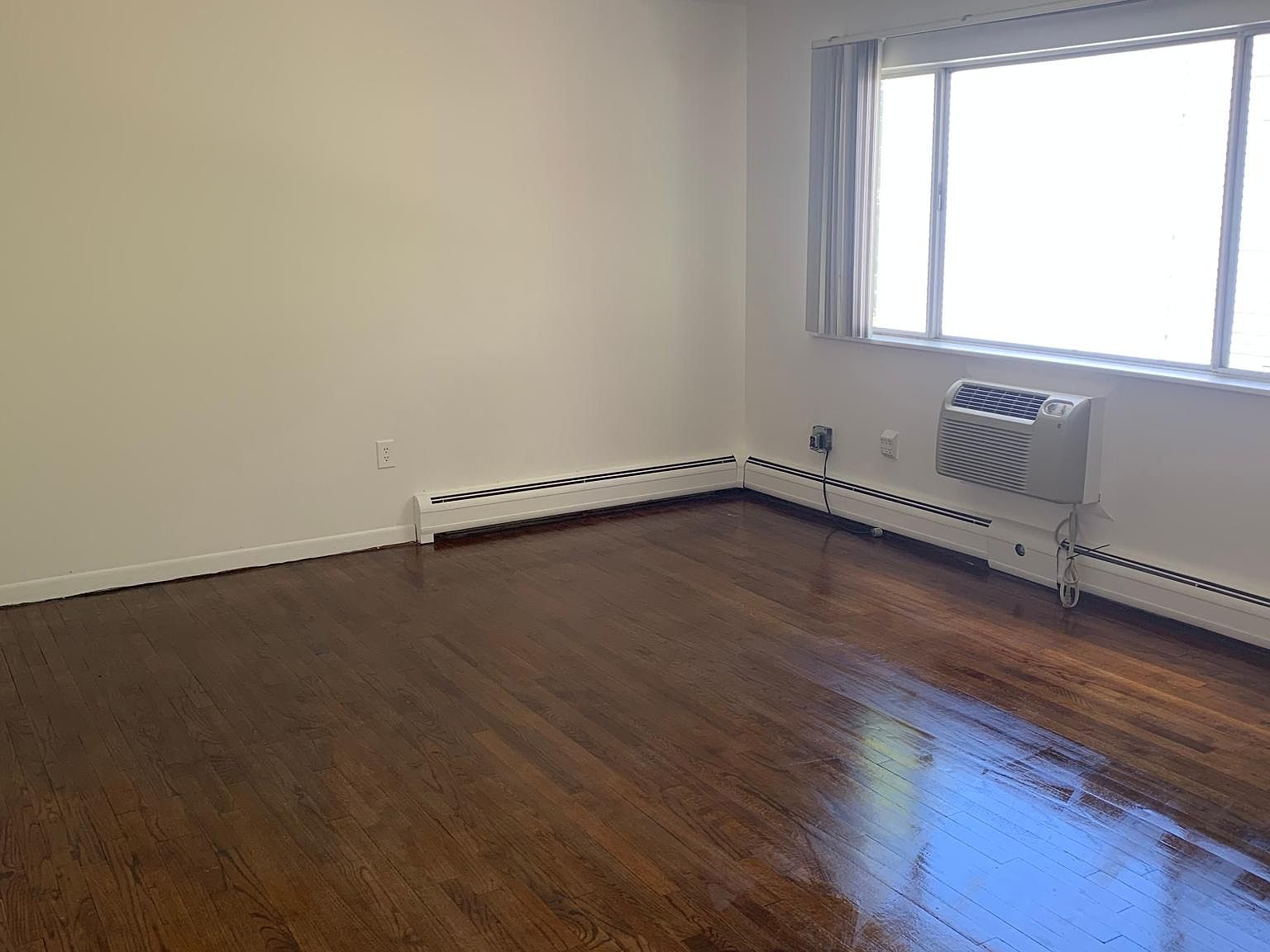 2740 South Rd #J09, Poughkeepsie, NY 12601 | Zillow