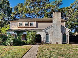 12711 Misty Valley Dr, Houston, TX 77066