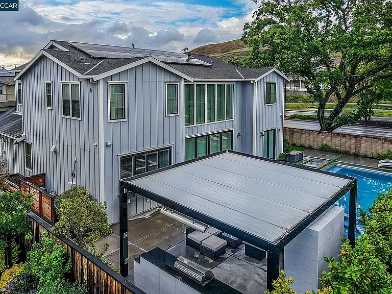 226 Akabane Ln — Photo 59