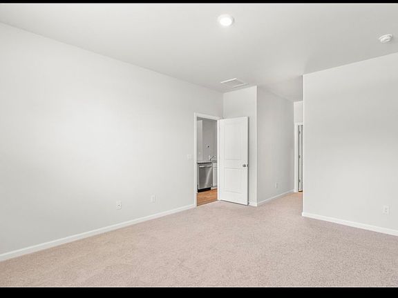 5th image of 102 Green Passage Lane