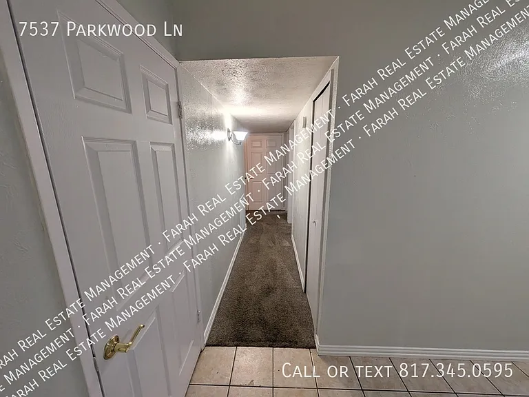7537 Parkwood Ln — Photo 9