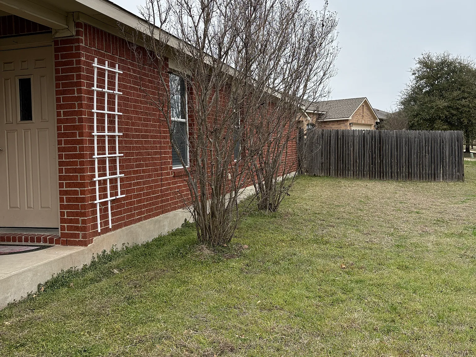 3 bed, 1607 sqft, $1,799 — Photo 4