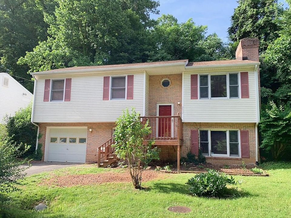 1st image of 2832 Lansing Dr SW